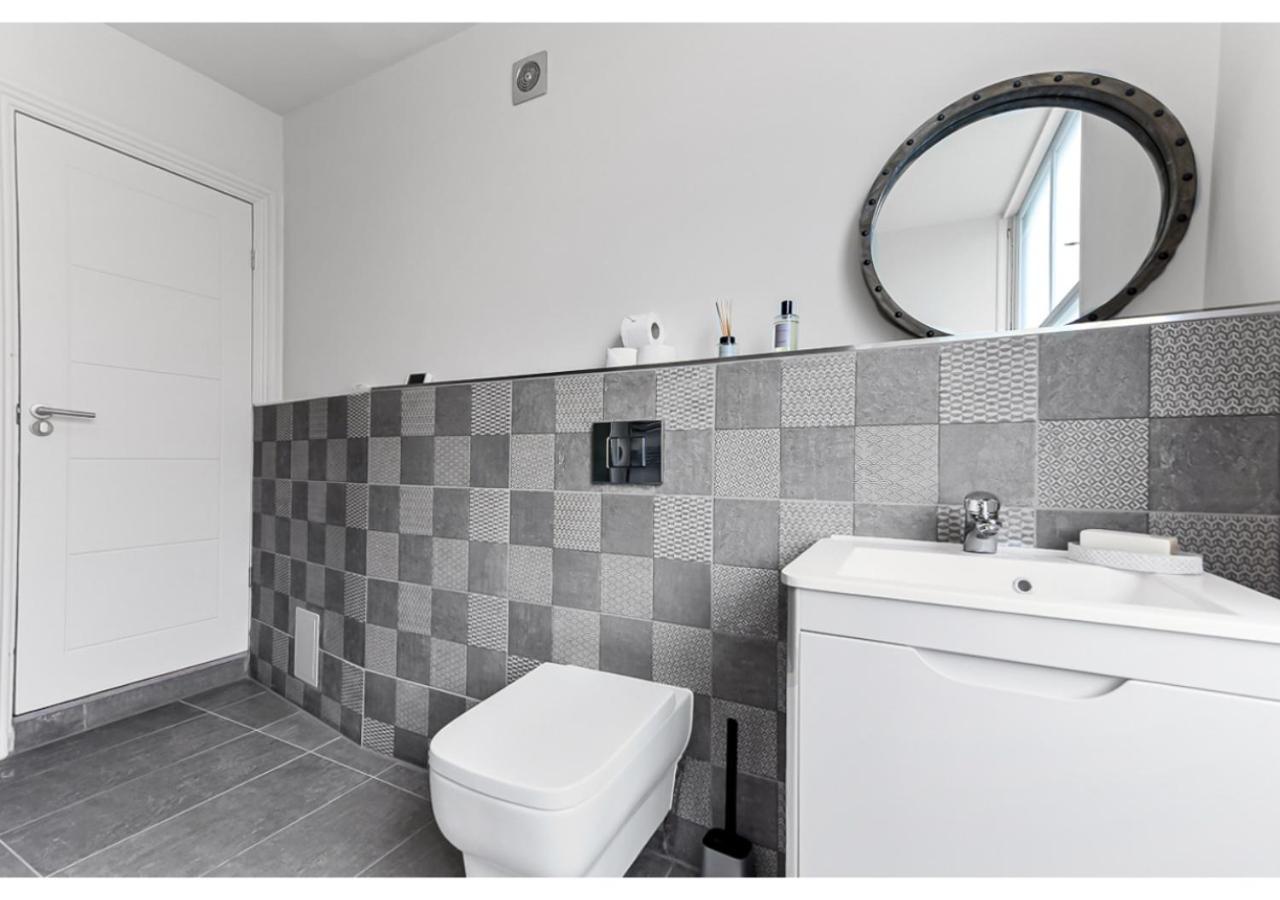 Apartamento Upscale Urban Haven: Luxury Flat Londres Exterior foto
